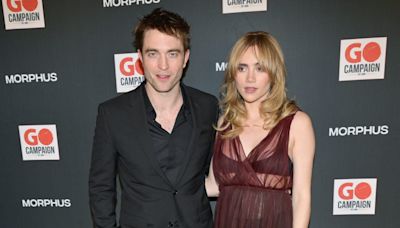 Robert Pattinson And Suki Waterhouse Confirm The Arrivial Of Their First Child During A Family Stroll