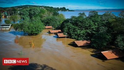 Enchentes no RS: os desafios para armazenar e distribuir doações para vítimas das chuvas