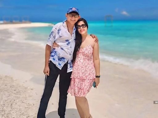 Sreemoyee Chattoraj and Kanchan Mullick’s beach honeymoon is all about their ‘unimaginable love story’; See photos