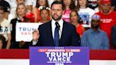 J. D. Vance, colistier de Donald Trump, ironise après avoir qualifié Kamala Harris de « femme à chat »