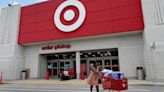 Target elimina algunos productos LGBTQ después de la reacción violenta de algunos clientes