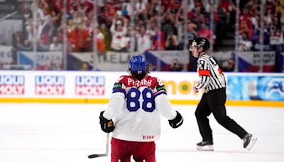 Bruins star propels Czechia to gold medal at Worlds
