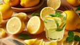 Zumo de limón en ayunas: refuerza las defensas, mejora la digestión y desintoxica el cuerpo, ¿cómo prepararlo?