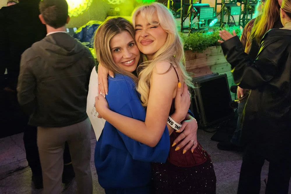 Danielle Fishel Supports Her 'Girl Meets World' Costar Sabrina Carpenter at 'SNL' Debut: 'Time of My Life'