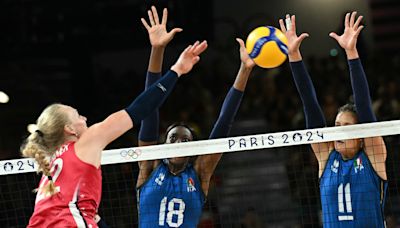 Paris Olympics: U.S. women's volleyball loses to dominant, history-making Italy team, takes silver