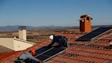 Las instalaciones de energía solar sobre tejados en España caen en el primer trimestre