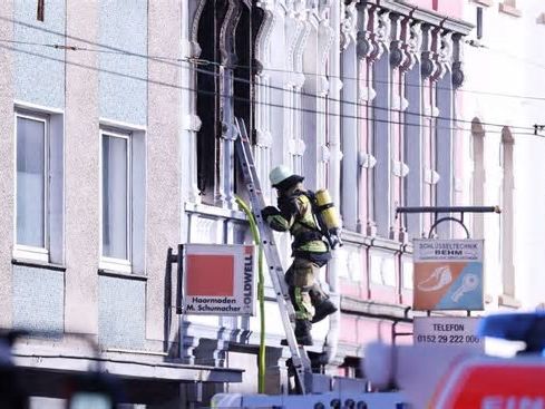 Solingen Brandstiftung: Polizei sucht Mörder von vierköpfiger Familie