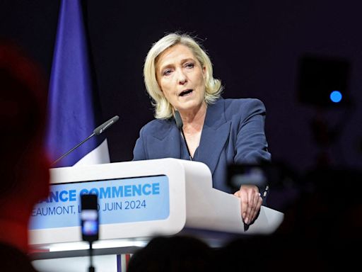 Marine Le Pen promete que la extrema derecha francesa frenará la ayuda a Ucrania y critica a Mbappé