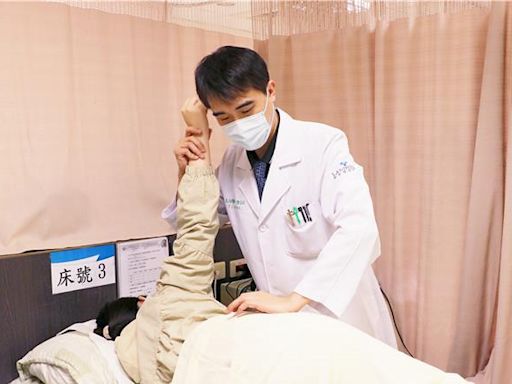 男脊椎盤破裂雙腳無力 中醫1招免開刀2周正常行走 - 健康