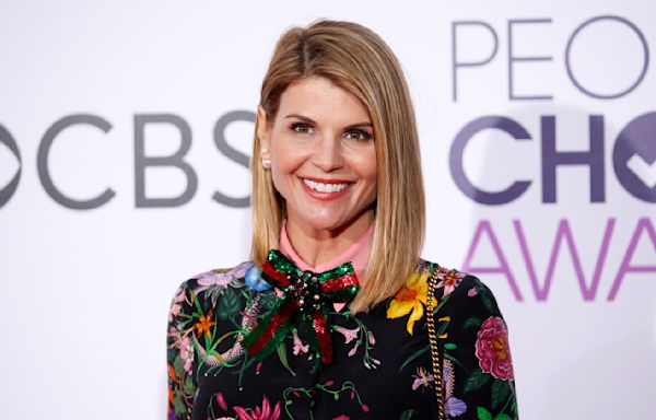 Lori Loughlin's social life is suffering as she prepares for college admissions scandal court hearing