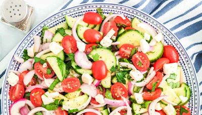 Mediterranean Cucumber Tomato Salad