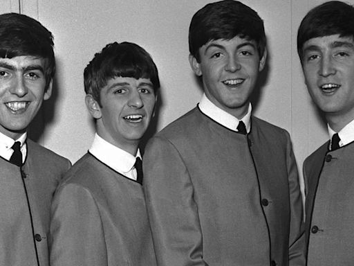 La historia detrás del corte de cabello de Los Beatles