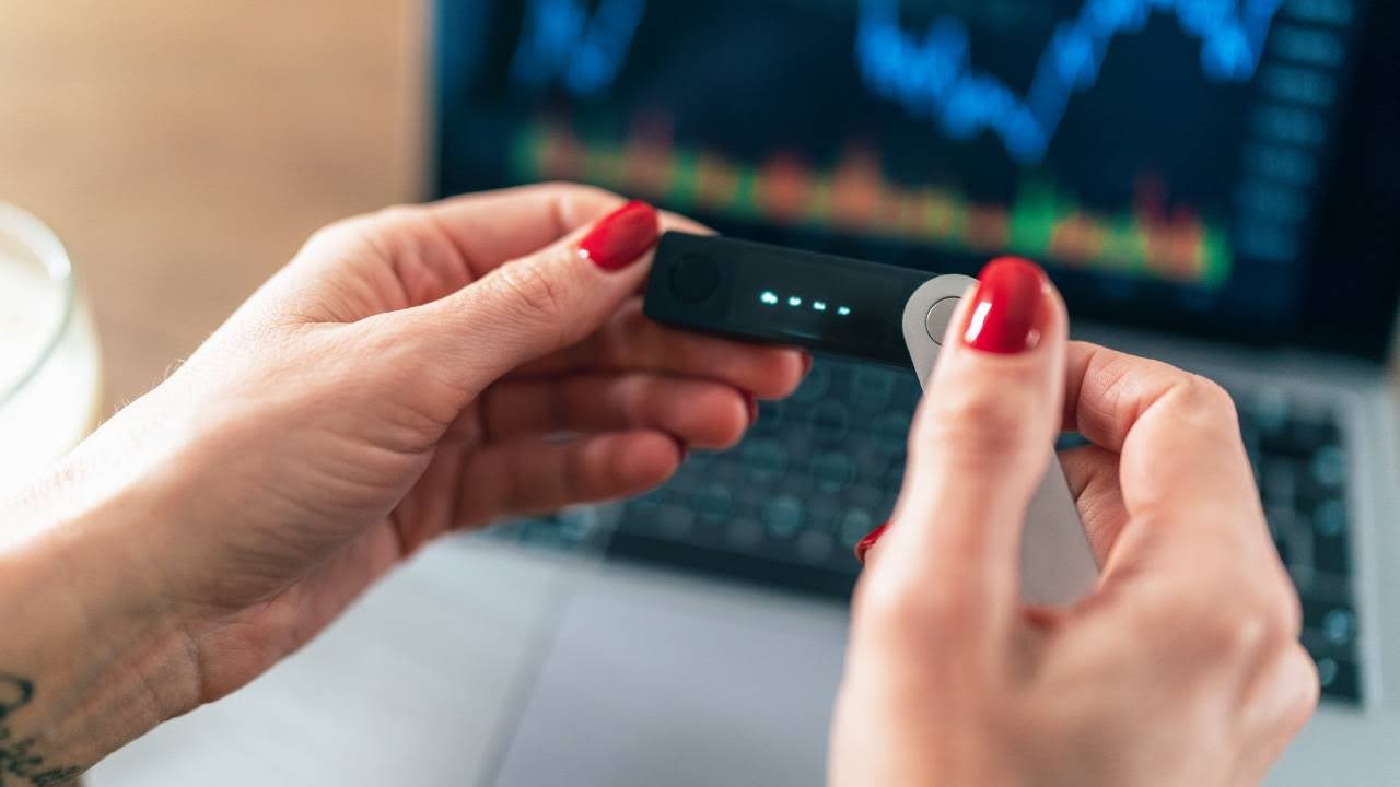 What Is a Crypto Wallet and How Do They Work? Everything You Need To Know | Bankrate