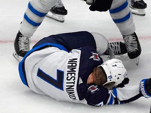 Jets forward Vladislav Namestnikov suffers a fractured cheekbone after a puck hit him in the face