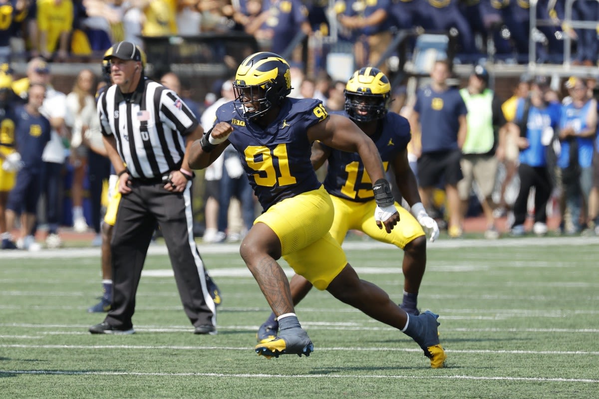 Big Ten Refs Under Fire After Awful Missed Call in USC-Michigan Clash