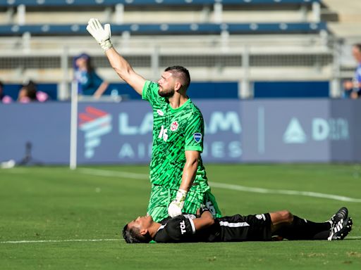 Copa América refs, players and fans are suffering in U.S. heat — with 2026 World Cup looming