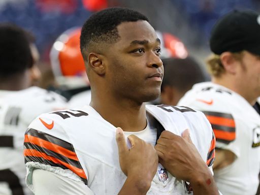 Browns 3-Team Trade Pitch Flips Amari Cooper for All-Pro Left Tackle