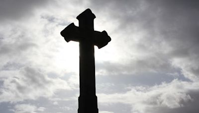 Un ancien prêtre jugé pour viols et agressions sexuelles sur de jeunes garçons à Orléans et en Bretagne