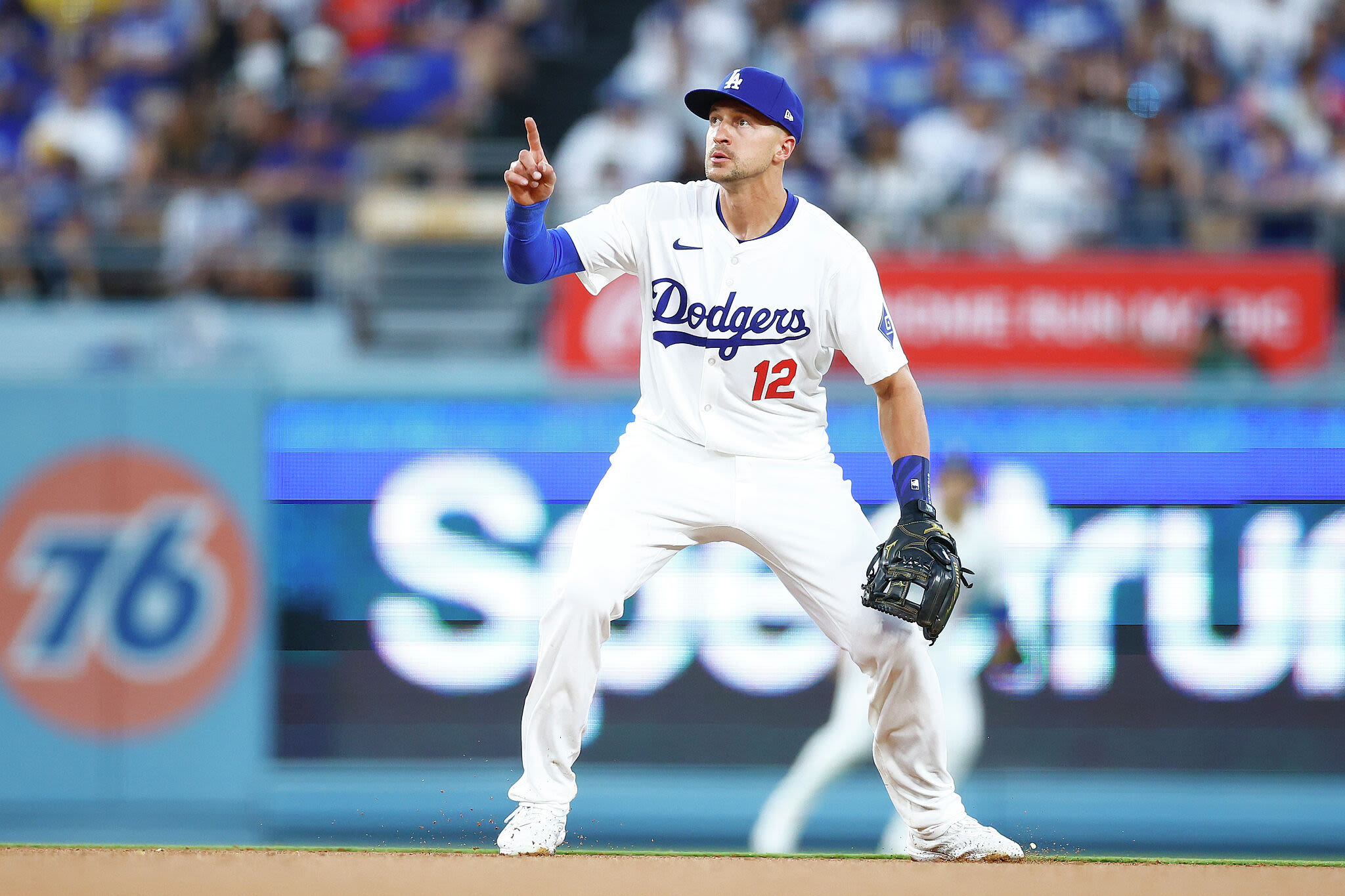 Controversial ex-SF Giant hits game-winning HR as a Dodger against old team