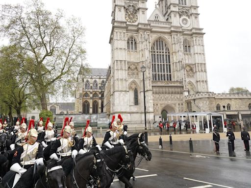 Queen patron of Abbey building work which will allow public to enter like royals