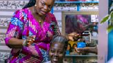 En África Occidental, las peluqueras te echan una mano si necesitas terapia