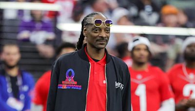 Snoop Dogg gets his own bowl game as new Arizona Bowl sponsor