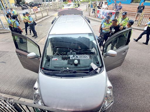 半句鐘截兩毒品餐車 司機棄車逃逸 乘客被捕 - 20240812 - 港聞