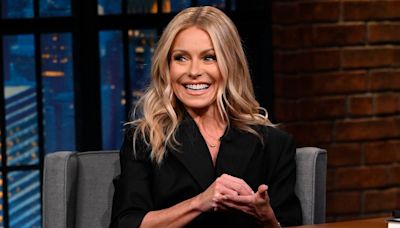Kelly Ripa Considers Ditching Her Blonde Hair, Says It 'Wants to Be Gray'
