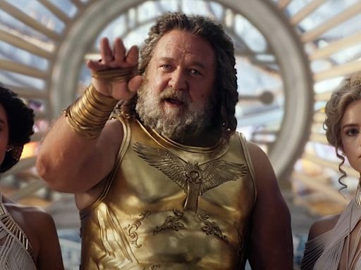 Russell Crowe Says Actors Expecting Comic Book Movies to Be ‘Life-Changing Events’ Are ‘Here for the Wrong Reasons...