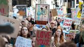 Chicago youth protest against climate change in downtown rally