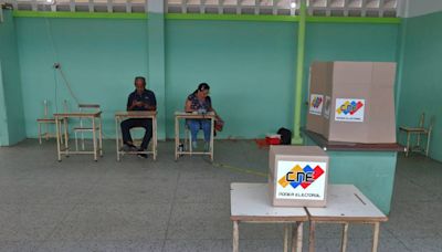 Abren los centros de votación para el simulacro de las presidenciales en Venezuela
