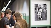 ‘Kiss’ photo stays on display at VA after memo banning it reversed