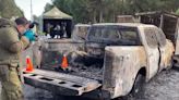 Asesinaron a tres carabineros en Chile y quemaron un patrullero con ellos adentro: Boric prometió responder al “cobarde atentado”