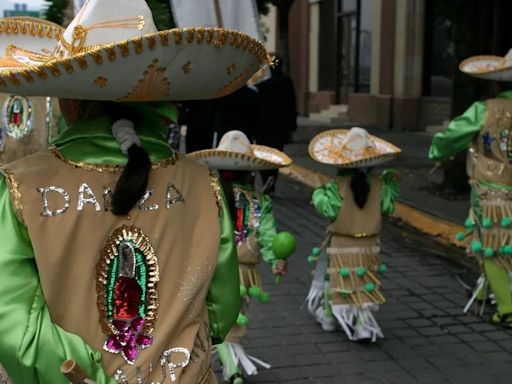 Esta es la danza de los “Matachines” dedicada a la Virgen de Gaudalupe