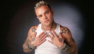 Seth Binzer, lead singer for Crazy Town who was known as ‘Shifty Shellshock,’ dead at 49