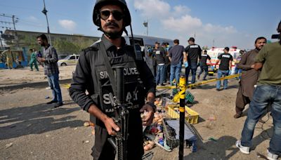 5 Japanese workers narrowly escape suicide bombing that targeted their vehicle in Pakistan