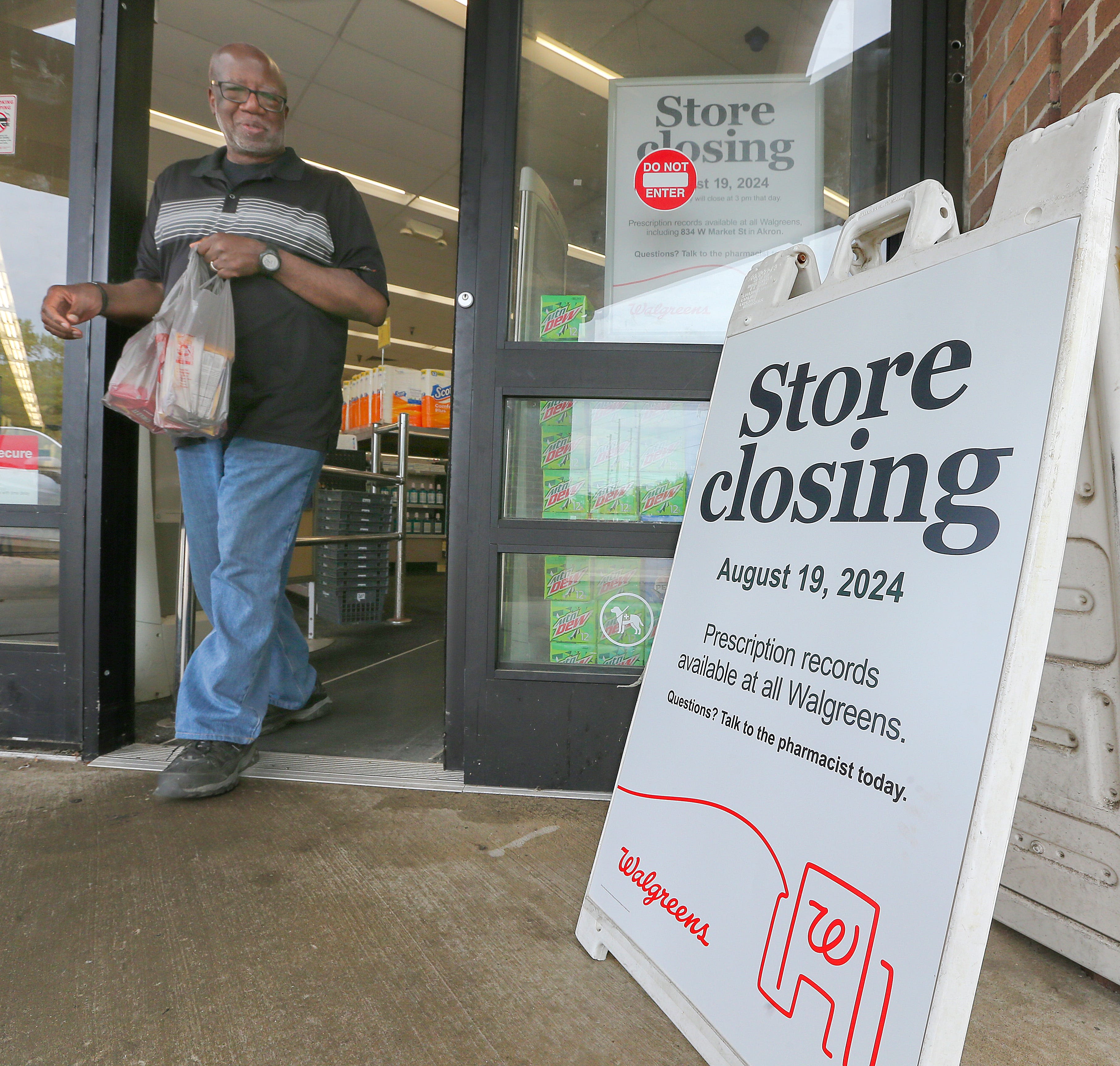 30 years ago, Akron residents fought Walgreens' opening in Maple Valley. Now, it's closing