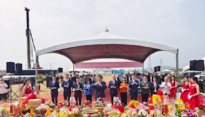 鴻華開始橋科電巴廠動土│陳其邁：建立全球電巴研發與生產生態系