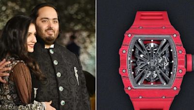 Anant Ambani, Wearing a Rs 6 Crore Watch, Seeks Blessings at Temple Ahead of Wedding to Radhika Merchant