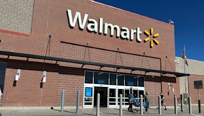 Walmart launches new bonus program for employees who stay with the company longer