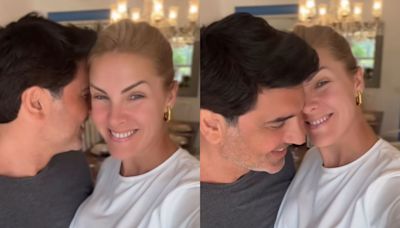 Ana Hickmann dá beijinho em Edu Guedes e mostra almoço em família com o noivo