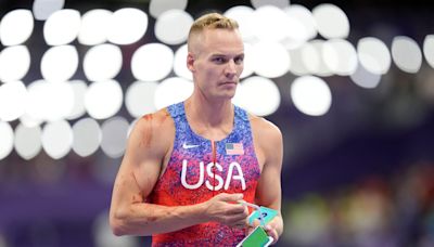 Sam Kendricks wins silver in pole vault despite bloody, punctured hand