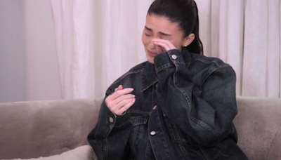 Kylie Jenner Breaks Down in Tears on 'The Kardashians'