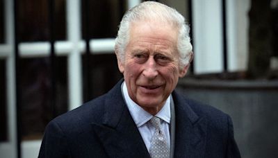 Rei Charles III recebe primeiro retrato oficial desde a coroação
