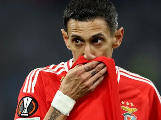 Di María fue hostigado en Francia, erró un penal y el Benfica fue eliminado de la Europa League: la “revancha” de Otamendi con un gesto muy especial