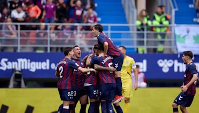 (Crónica) Negredo deja segundo al Valladolid y el Eibar recorta con el ascenso directo