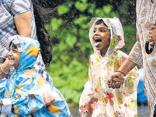 Heavy rain makes a comeback in Mumbai; traffic disrupted