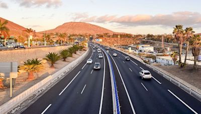 Canary Islands ‘tourist crisis’ sparks traffic chaos - £1.3bn motorway needed