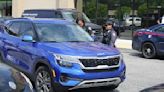 Police offering Hyundai and Kia owners in Atlanta free steering wheel locks