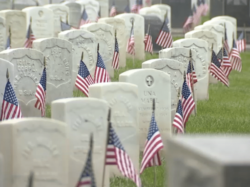 Memorial Day ceremony at Presidio cemetery pays tribute to fallen servicemembers